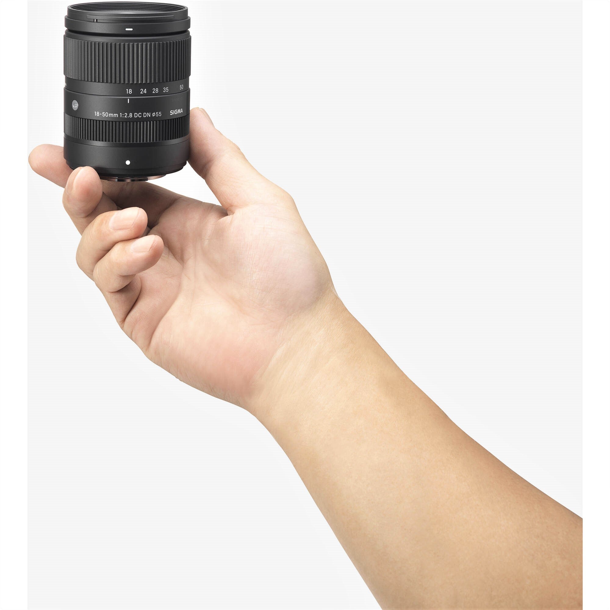 Sigma 18-50mm F2.8 DC DN Contemporary Lens